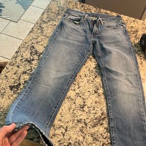 Women’s Lexi’s jeans. The original. Great jeans great length. Wear amazing.